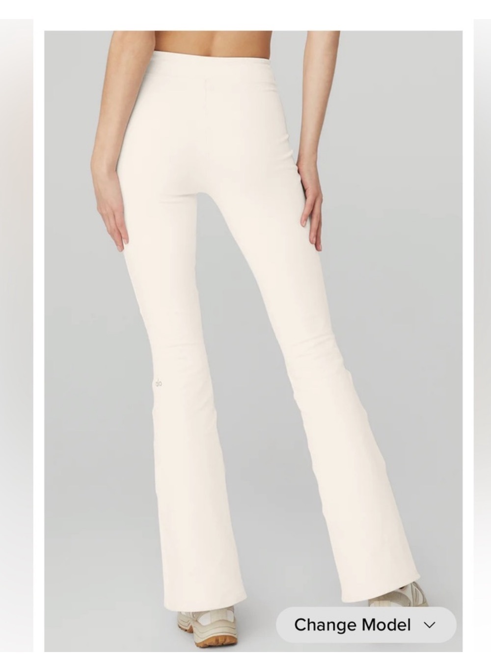 Alo Yoga Airbrush High-Waist Flutter Leggings in Ivory.